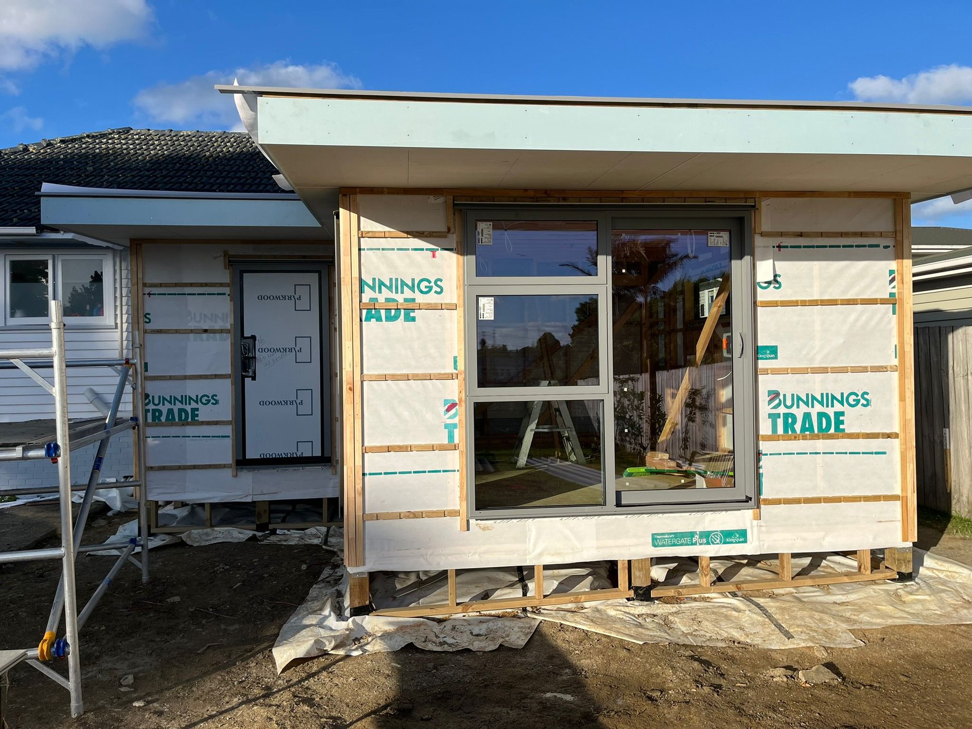 5f1d22d3-ef0b-43ba-a8b4-6f887dc4d540 5f1d22d3-ef0b-43ba-a8b4-6f887dc4d540